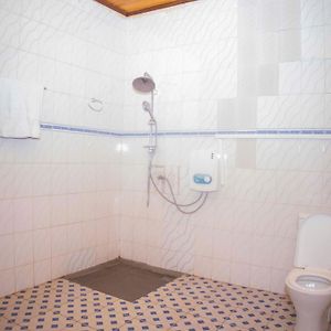 Single Room Bathroom